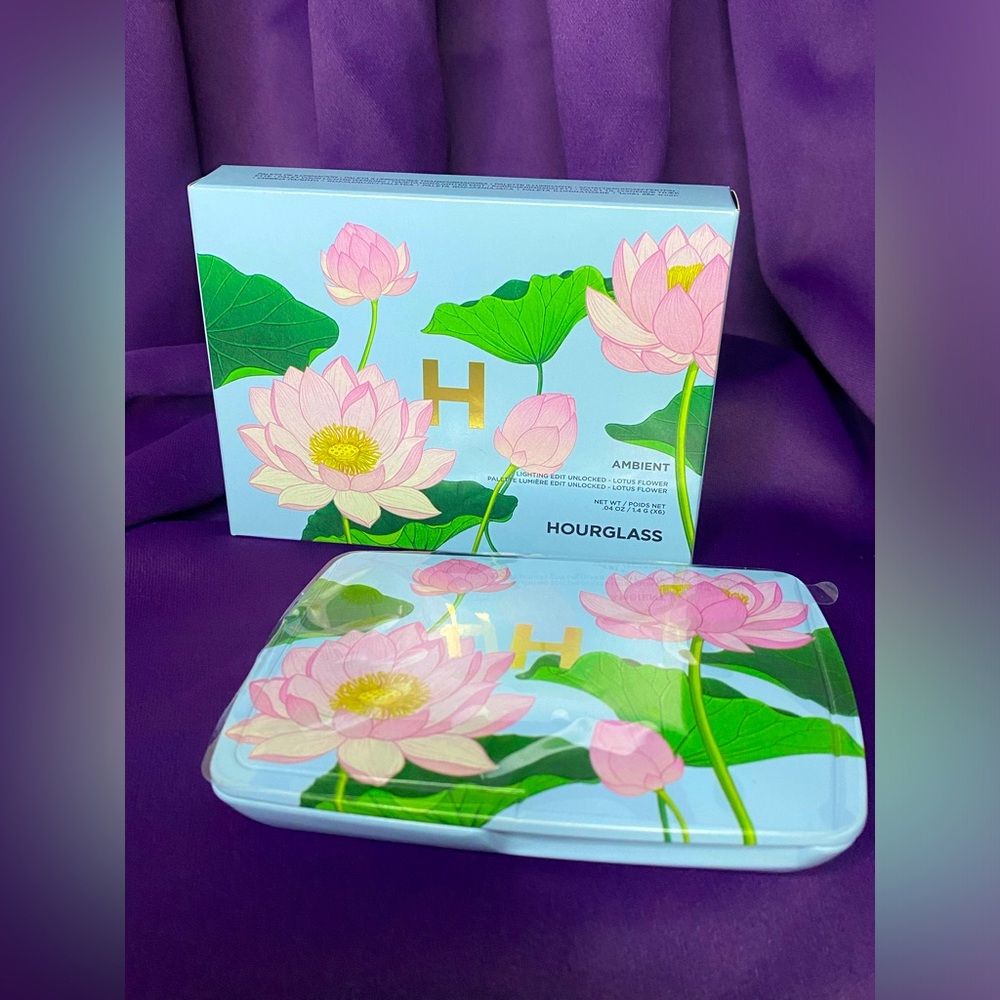 HOURGLASS Ambient Lighting Edit Unlocked - Lotus Flower (6 shades) Holiday 2024